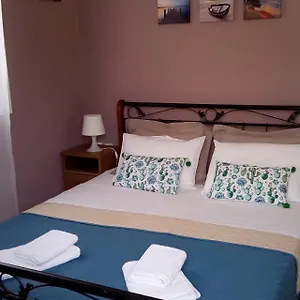 https://iris-apartment.kefaloniahotels.net