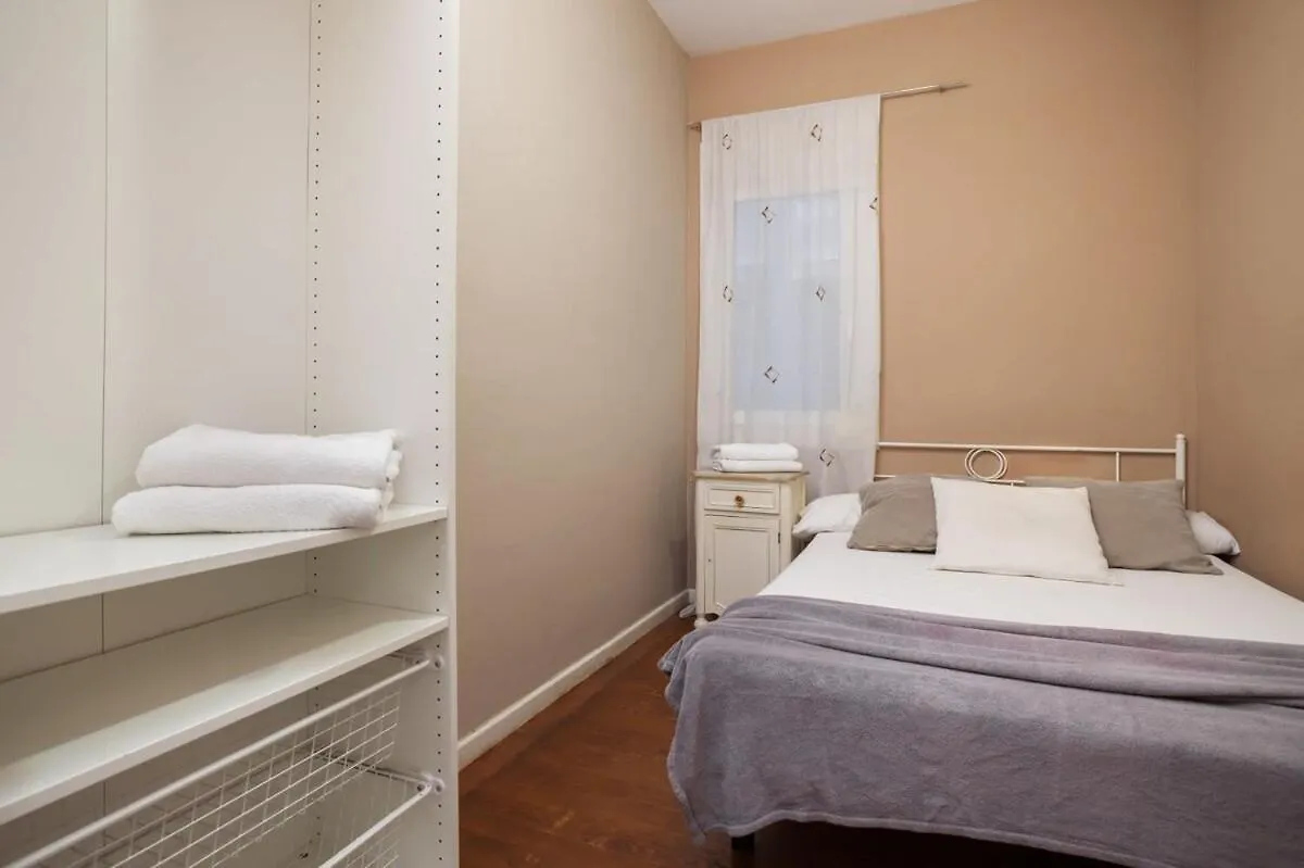 Next To Sagrada Familia 4-Bedroom Apartment Barcellona Spagna